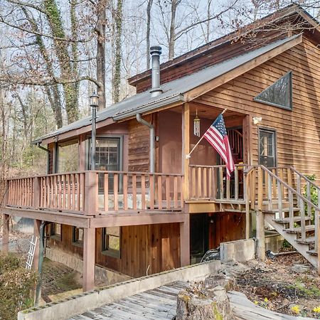 Charming Cabin With Fire Pit And Decks About 7 Mi To Helen Sautee Nacoochee Kültér fotó