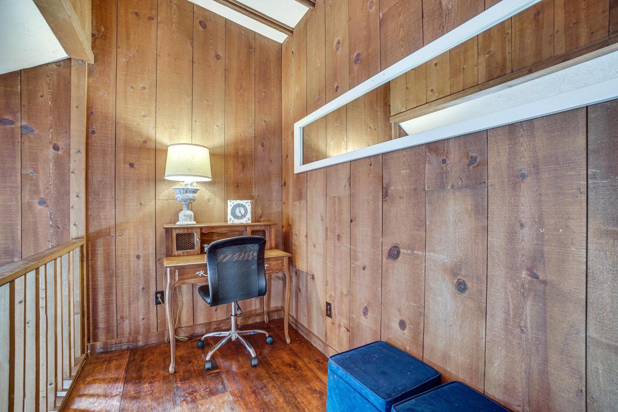 Charming Cabin With Fire Pit And Decks About 7 Mi To Helen Sautee Nacoochee Kültér fotó